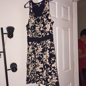 Super cute sleeveless dress